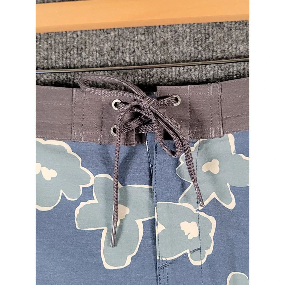 O'Neill Hyperdry Board Shorts Size 32 Mens Floral Print 19